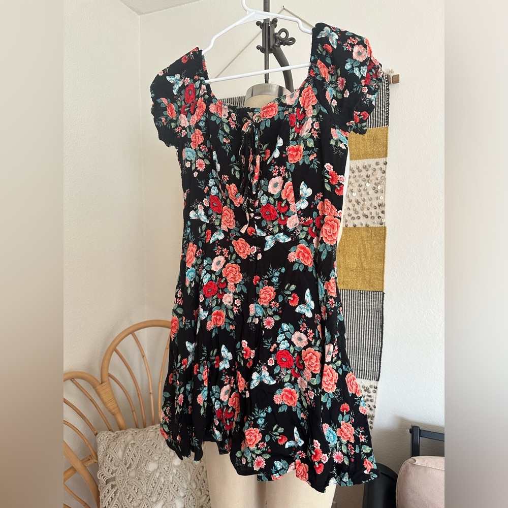 floral mini dress size S butterfly roses